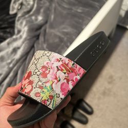 2020 Gucci Wmns GG Supreme Slide 'Blooms'