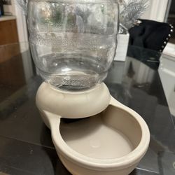 Pet Water Dispenser