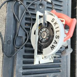 SKIL 15 amps 7-1/4 in. Corded Circular Saw