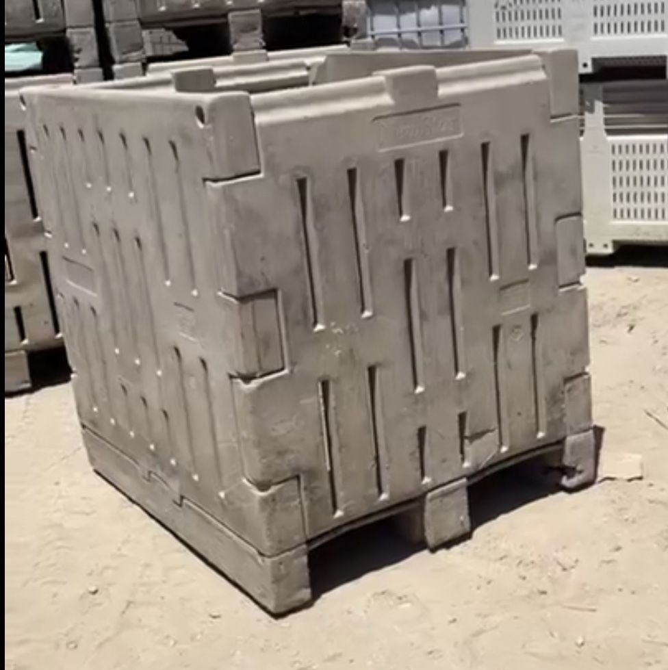 Collapsible Bulk Containers