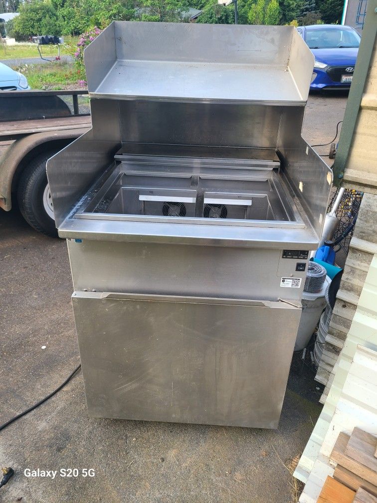 H&K International Cooler
