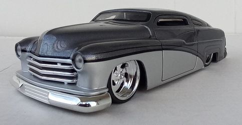 Die Cast Metal - 1951 Lincoln Mercury - New -