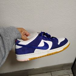 Nike SB Dunk Low