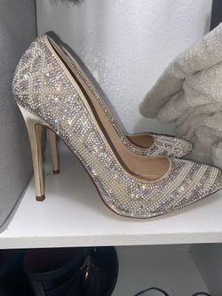 Windsor Pump Heels Size 8 