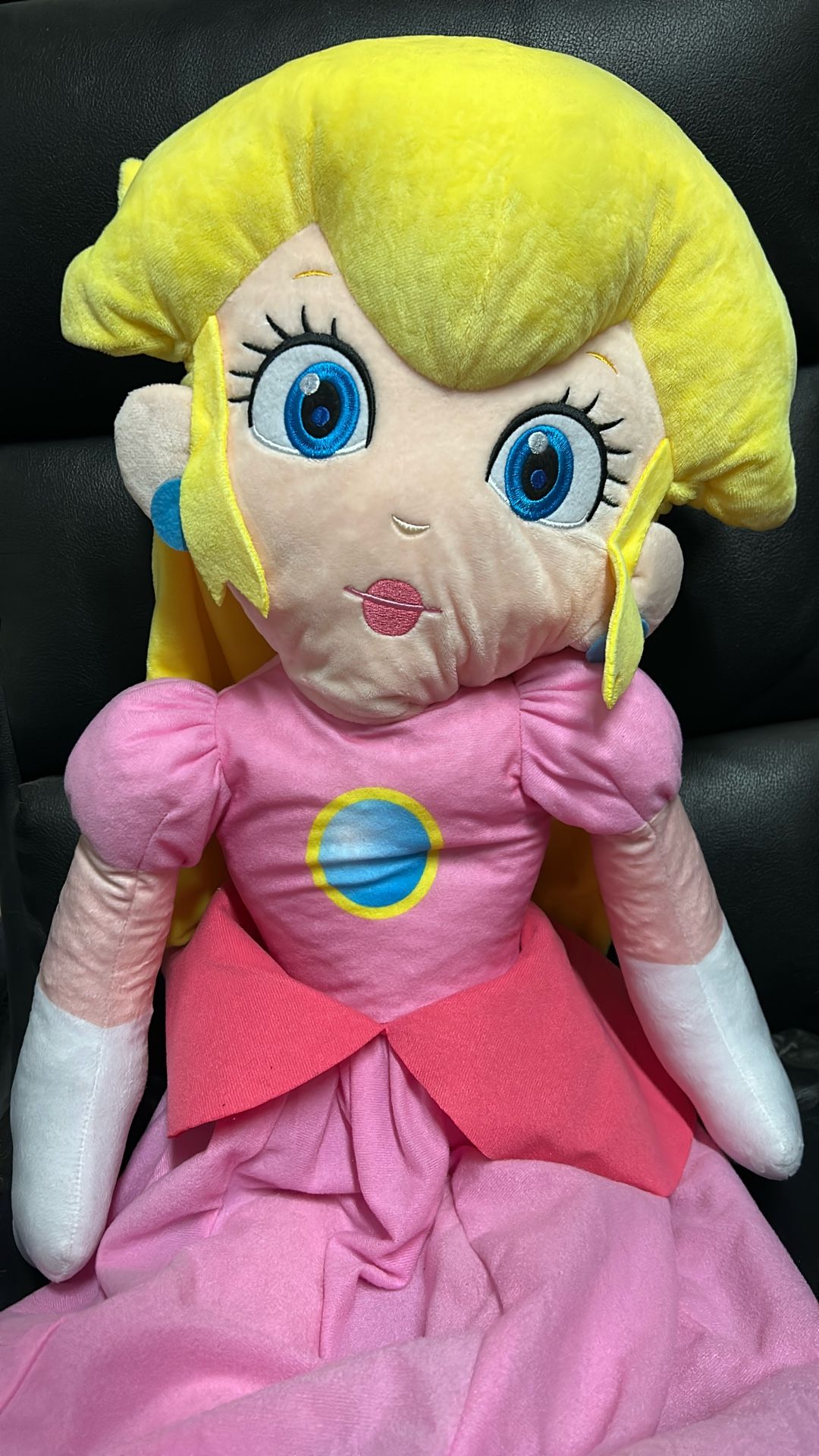 Big Peach Mario Plushie