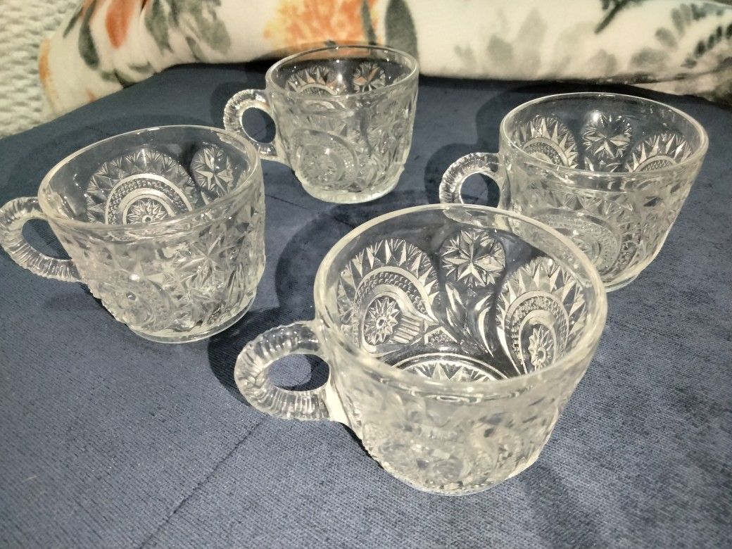 Vintage L.E. Smith Punch Cups