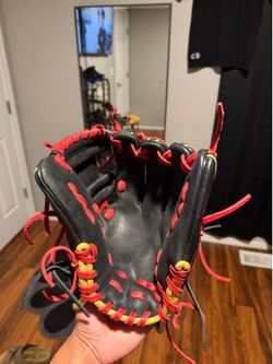 infield glove