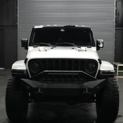2022 Jeep Gladiator Black Widow Edition