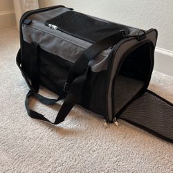 Dog Plane Carrier Soft