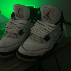 Jordan 4 Retro Red Cement Size 9.5