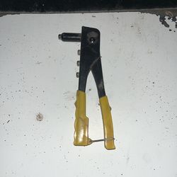 Riveter gun
