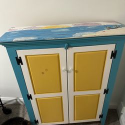 Wooden armoire  - Hand-painted 