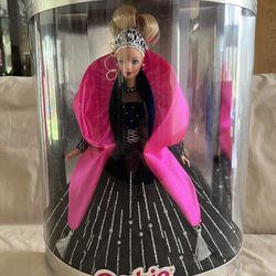 Vintage 1998 Happy Holidays Barbie NIB In Silver Box