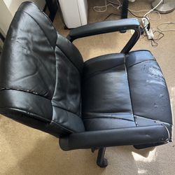 Used Office/ Gaming Chair