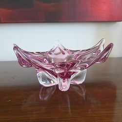 Chrisbka Glassworks - Pink Glass Star-shaped Bowl by Josef Hospodka (for Chrisbka Glassworks)