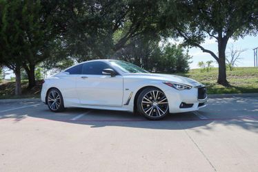 2017 INFINITI Q60