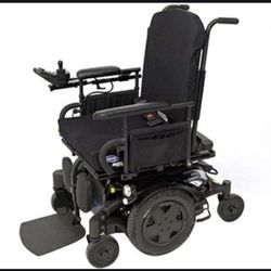 Invacare TDX SP2 Bariatric Electric Wheelchair & Charger