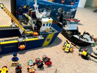 LEGO City 60095 Deep Sea Exploration Vessel retired