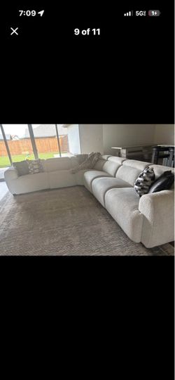 Bernhardt Aldo 4-Piece Sectional – $7,000 OBO