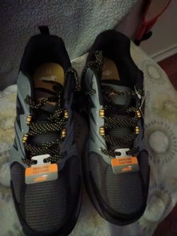 Avia-Men's Running/Hiking Shoe (Size 13)- Brand New
