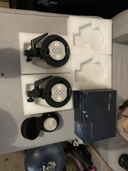 Two Flashpoint Twin Head Bowen Mounts & One Flashpoint Round Flash Head