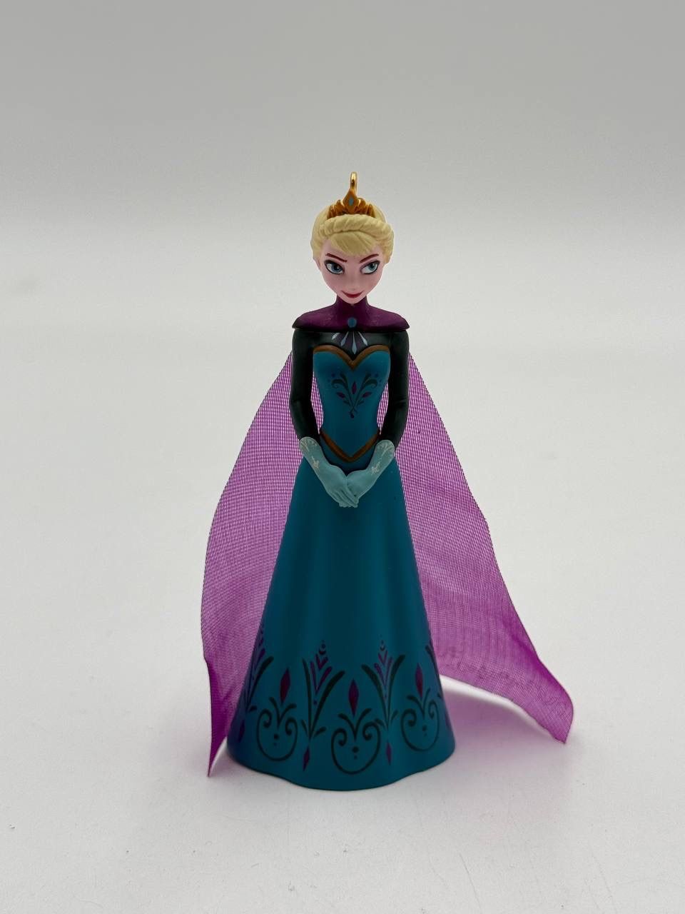 Hallmark Coronation Day Elsa Ornament – Disney Frozen 2017 Keepsake Holiday