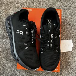 On Cloud surfer Size 11