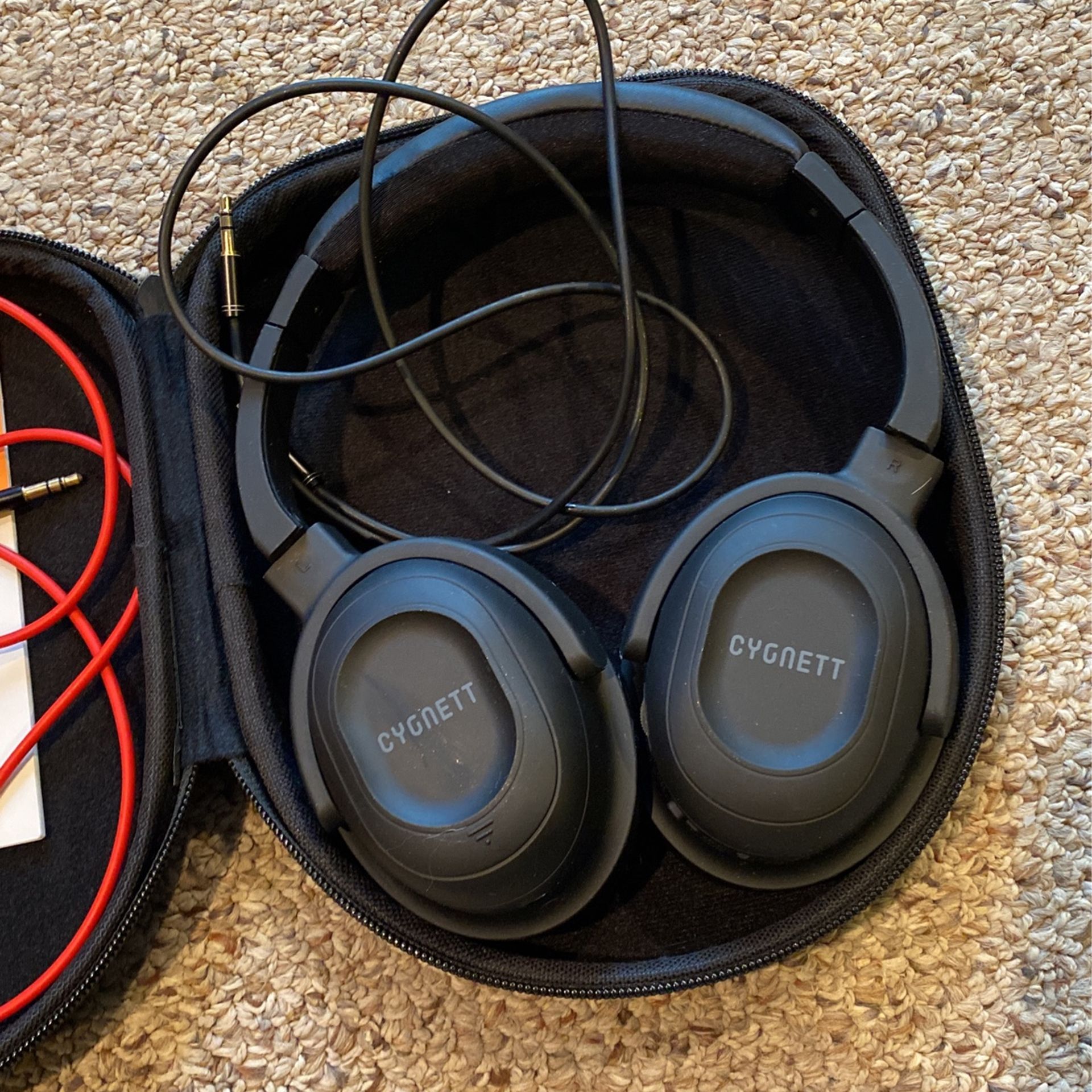 Headphones (Cygnett)- Noise Canceling