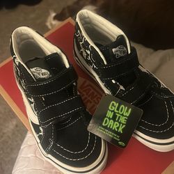 Vans youth shoes