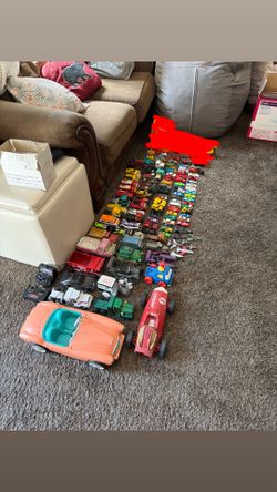 Hot wheels, matchbox, And More Toy Cars