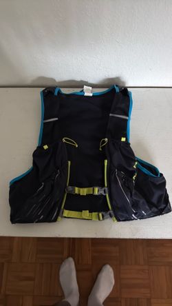 Nathan Running Vest