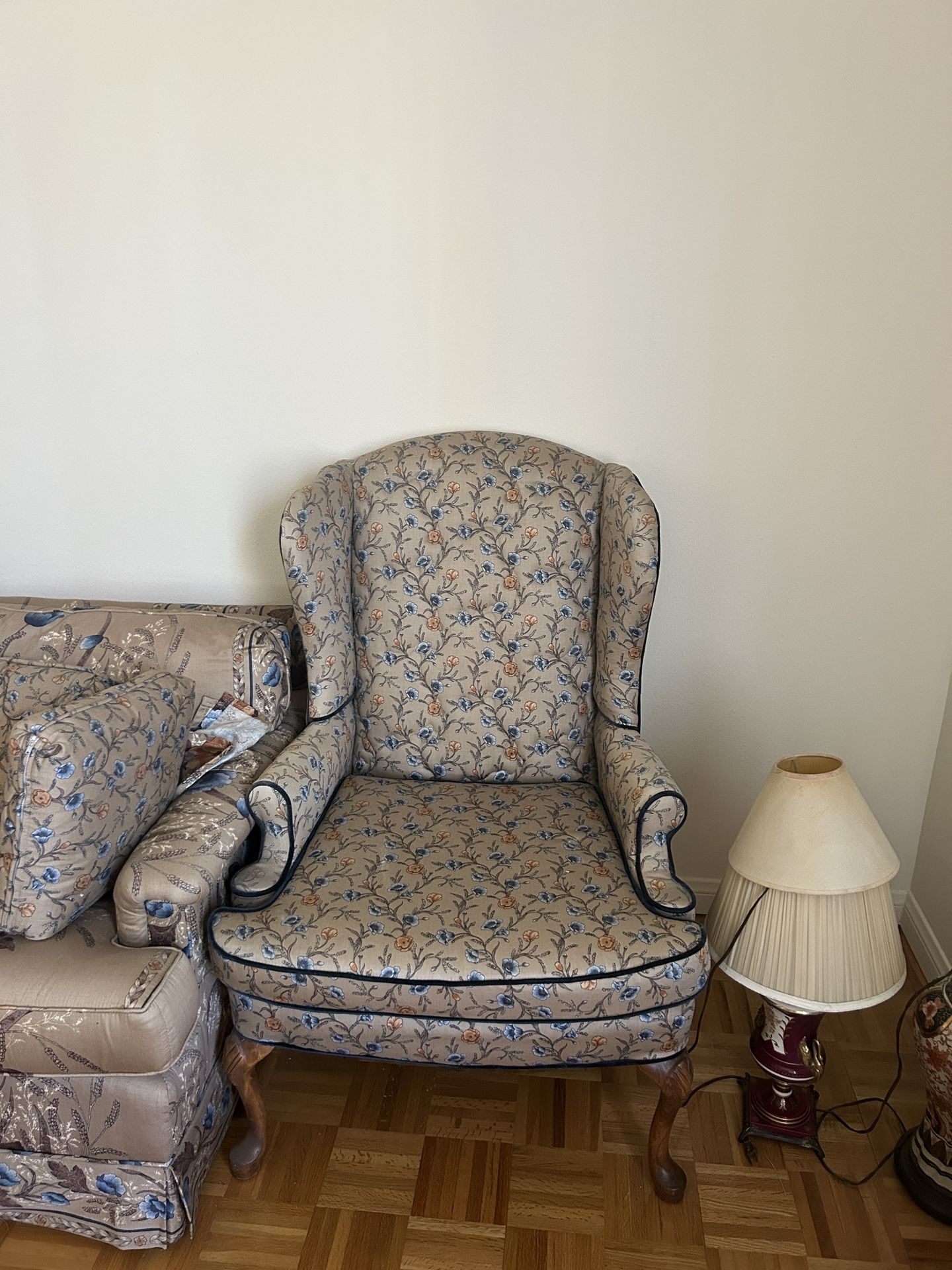 FREE ARMCHAIR + SOFA + LOVECHAIR