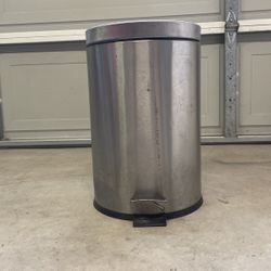 Round Stainless Steel Trash Can