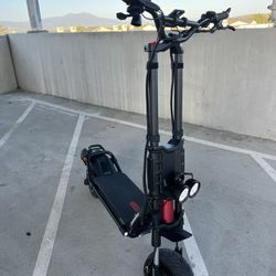 Kaabo Wolf King GT Pro electric scooter - like New