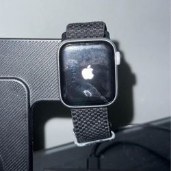 Apple Watch SE GPS