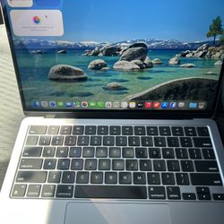 Apple 2022 MacBook Air M2 Chip 13-inch, 16GB RAM, 512GB SSD