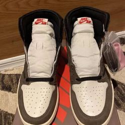 Travis Scott Jordan 1
