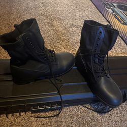 Military Boots 