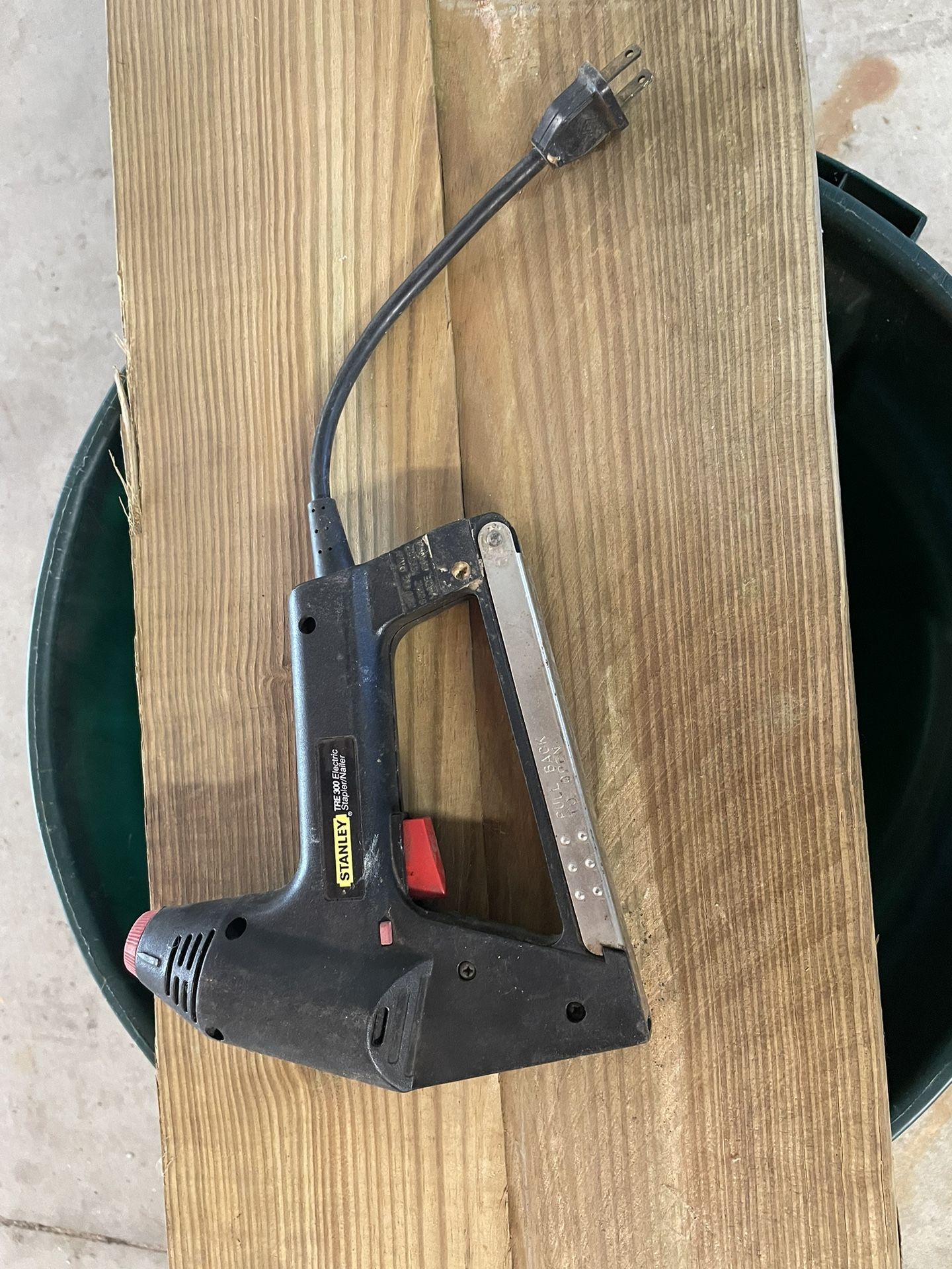 Staple Gun