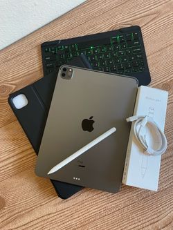 Apple iPad Pro 11 (2nd Generation/ Face ID) 256GB With  Keyboard &  Pencil