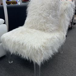 White Accent chair 