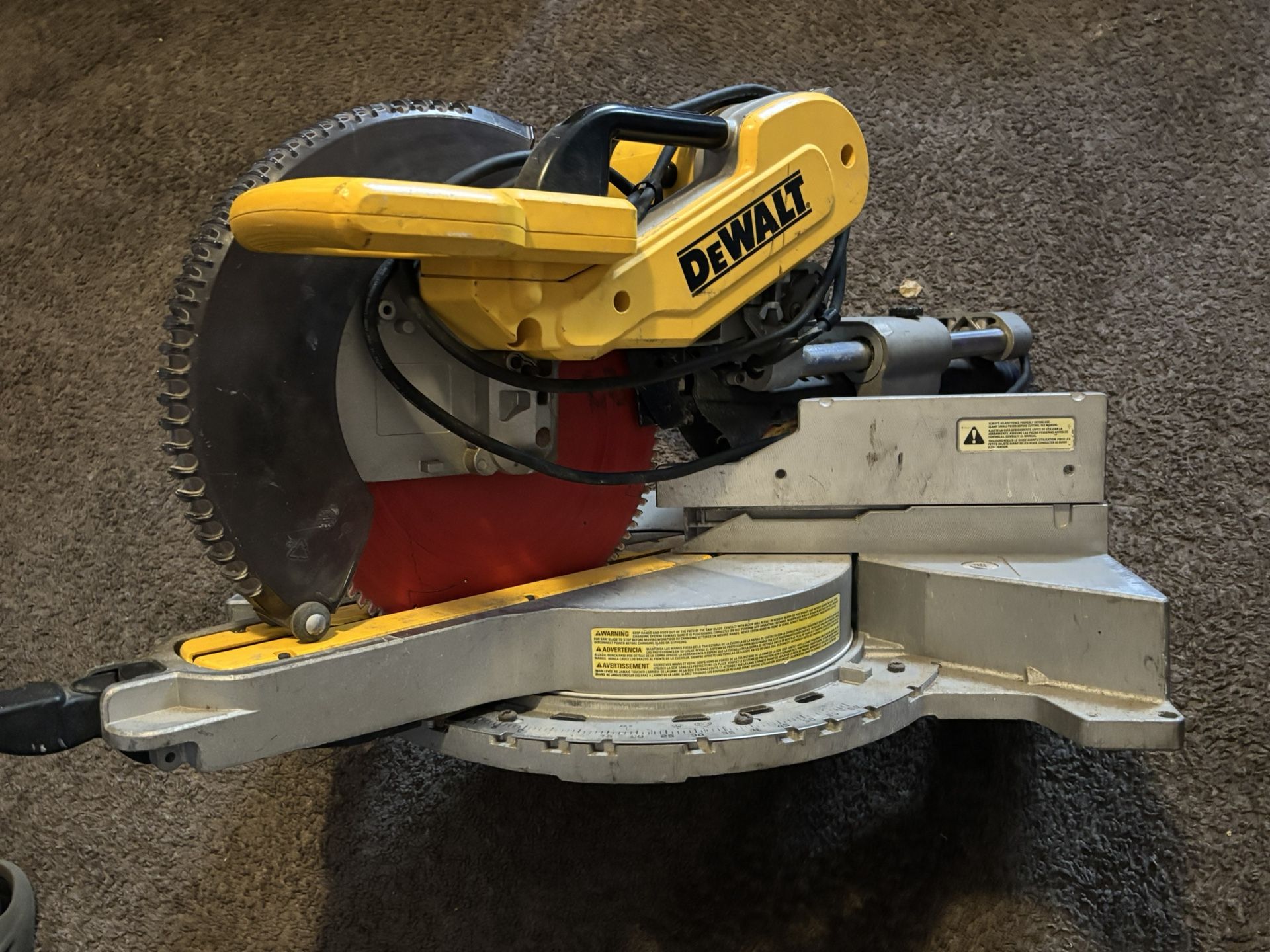 DEWALT