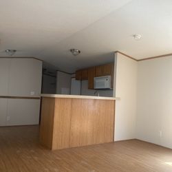 2006 Fleetwood that’s been remodeled!!! 