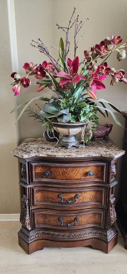 Elegant Bedroom night stand