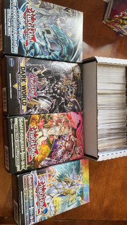 4x Structure Decks And A Random Bulk Has Around 20 Or More Holos In It 