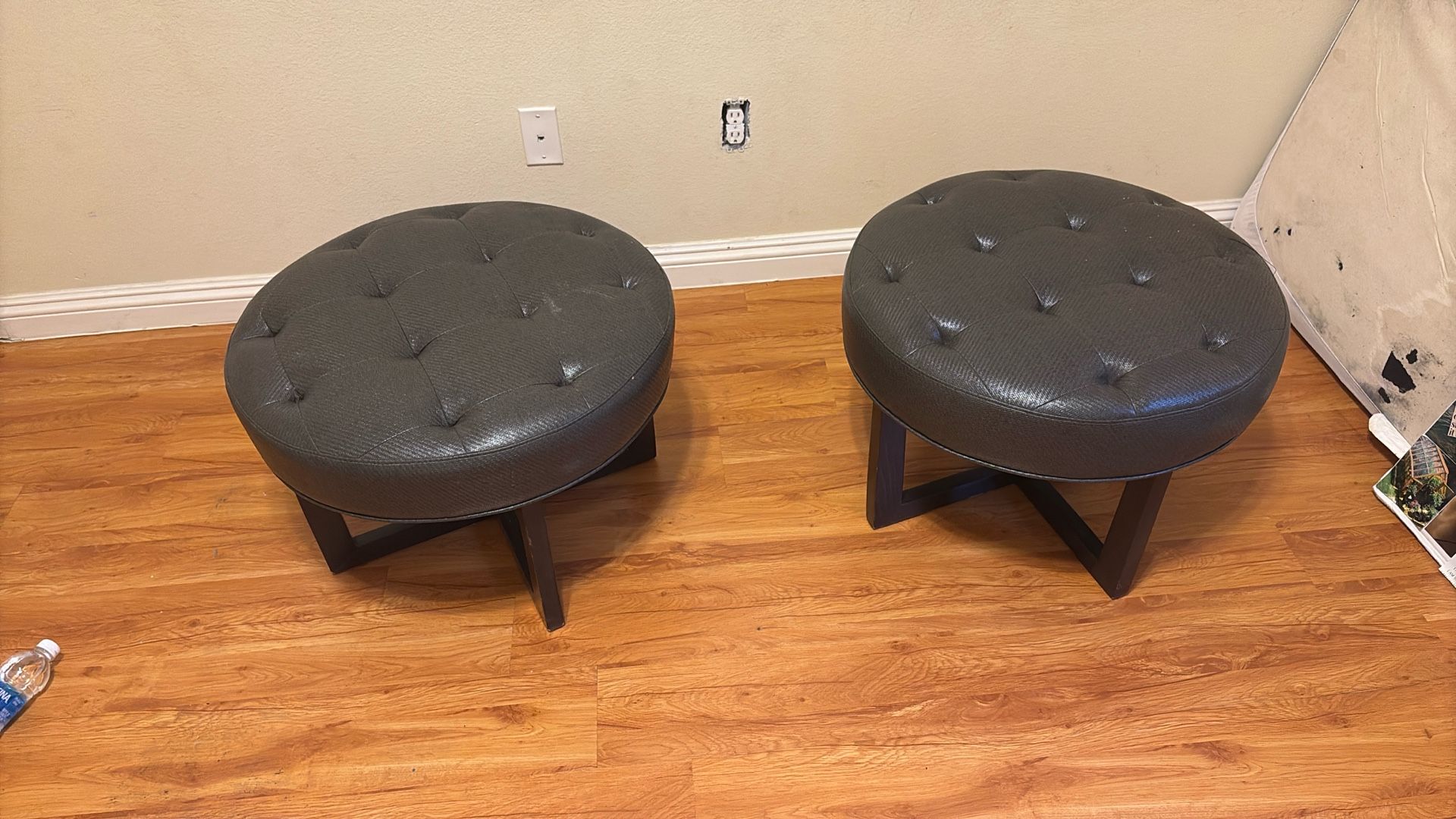2 Small Chairs