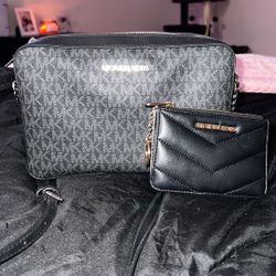 Cross Body Michael Kors Purse, With Wallet 