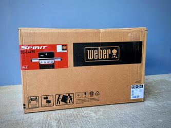 Brand new weber Spirit SC-E-425 4-Burner PropaneGas Grill in Black with Crafted Griddle Insert