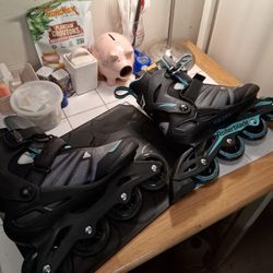 Roller Blades Women's Size 9 Good As New