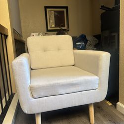 Big White Arm Chair 